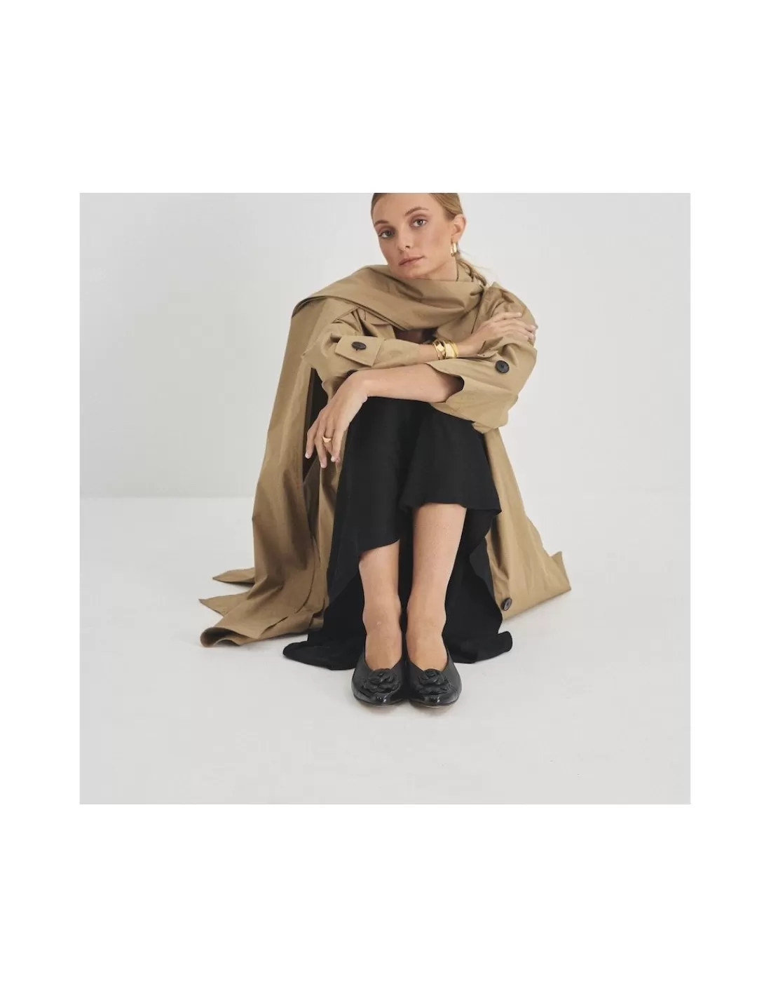 bailarina_amelie_punta_charol_flor_6.webp Mujer MONPIEL Bailarinas Manoletinas Mujer*Bailarina Amelie Punta Charol Flor