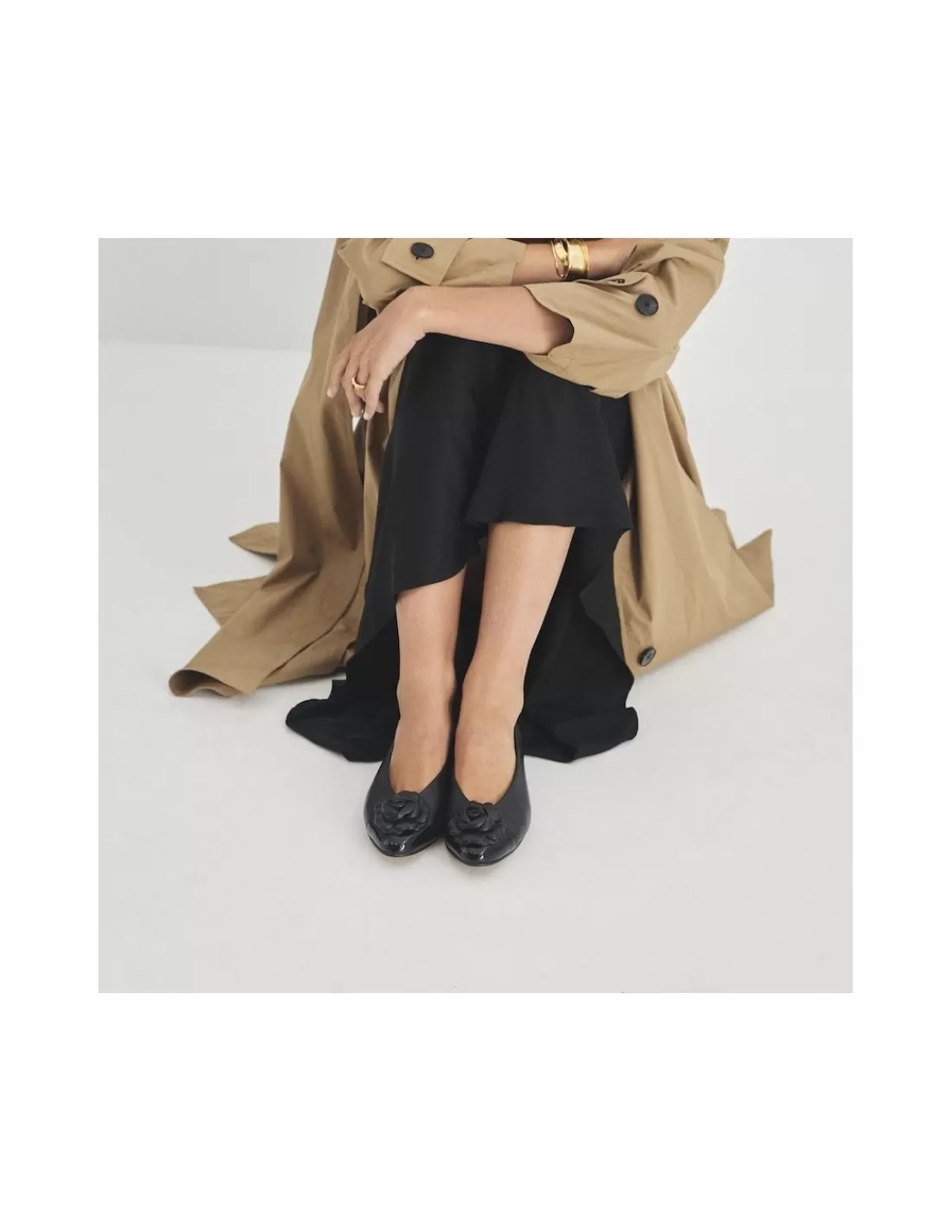 bailarina_amelie_punta_charol_flor_8.webp Mujer MONPIEL Bailarinas Manoletinas Mujer*Bailarina Amelie Punta Charol Flor