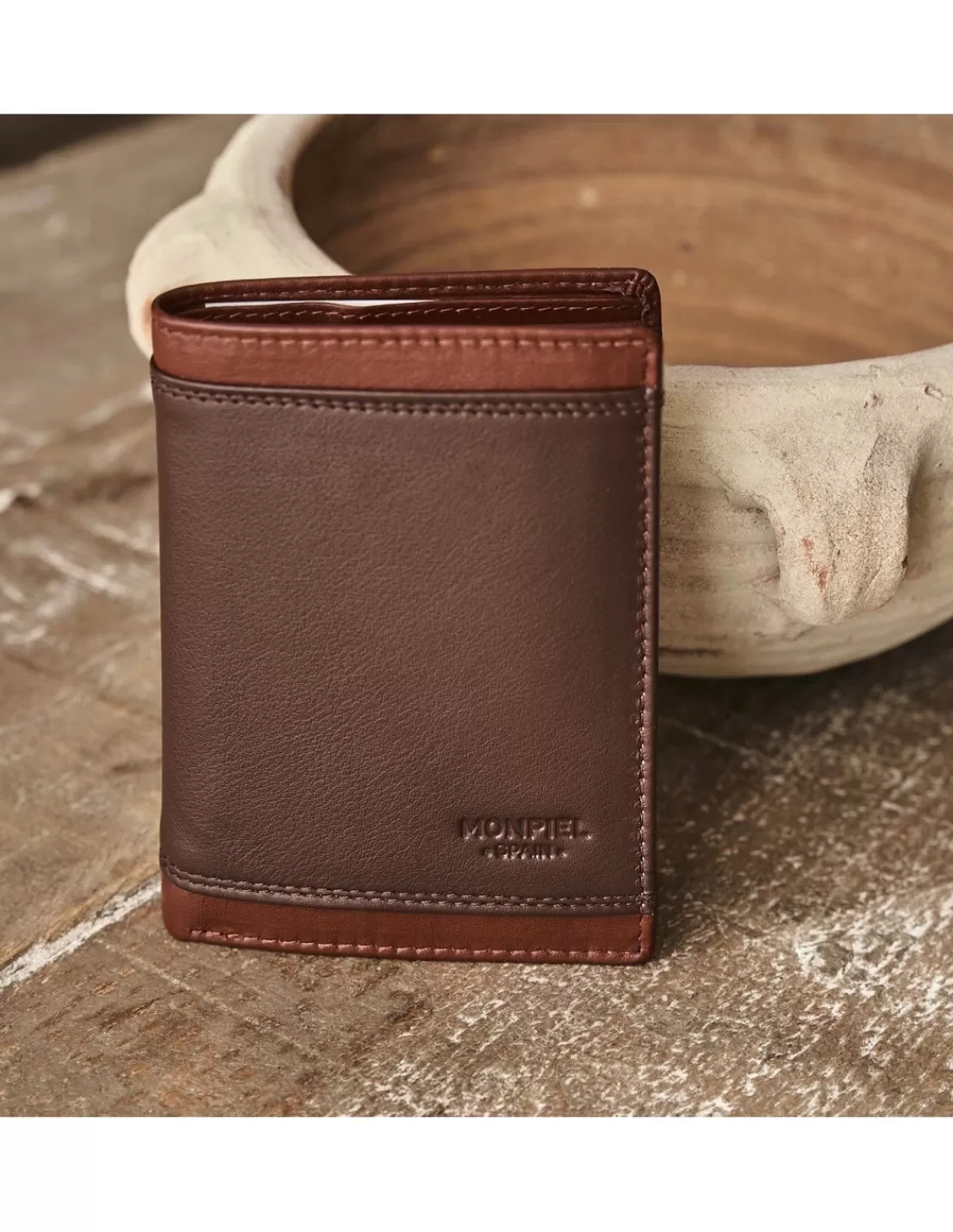billetero_basico_de_piel_lago_2.webp Hombre MONPIEL Carteras Hombre Piel*Billetero Basico de piel Lago