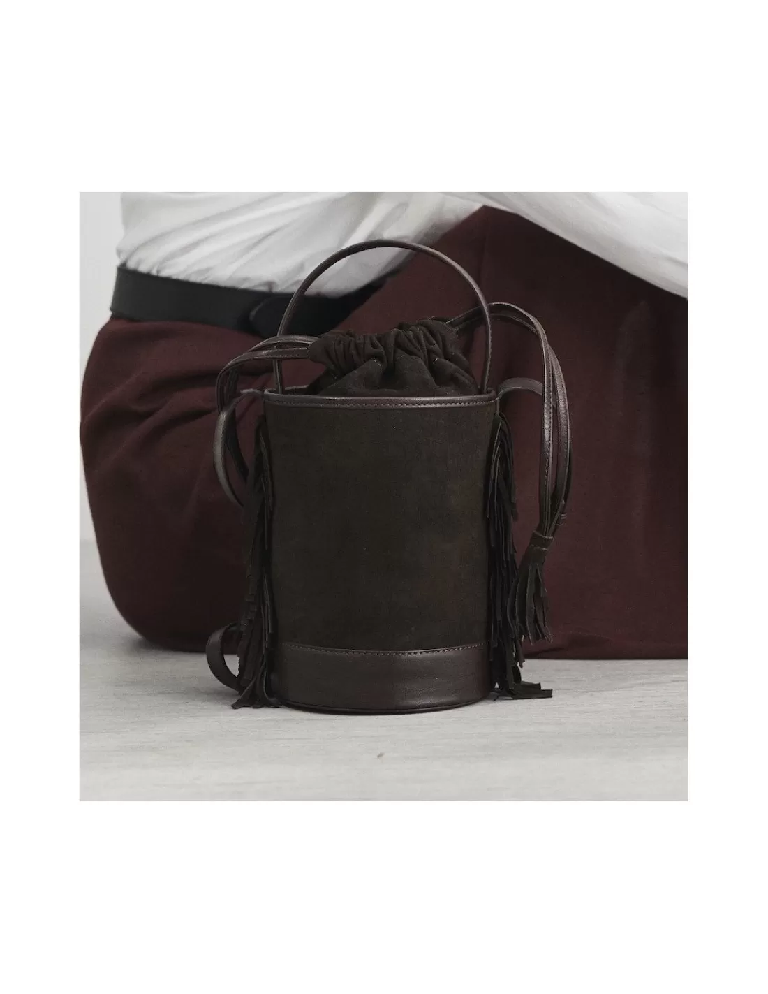 bolso_de_cubo_de_piel_flecos_pequeno_roma_0-2.webp Mujer MONPIEL Bolsos De Piel Pequeños | Bolsos Piel Mujer*Bolso de Cubo de piel flecos Pequeno Roma