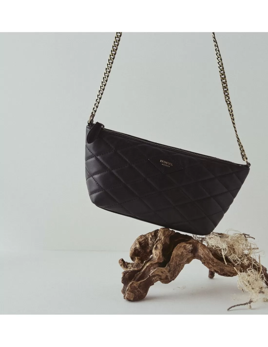 bolso_de_piel_mujer_pequeno_acolchado_new_york_11.webp Mujer MONPIEL Bolsos De Piel Pequeños | Bolsos Piel Mujer*Bolso de piel mujer pequeno Acolchado New York