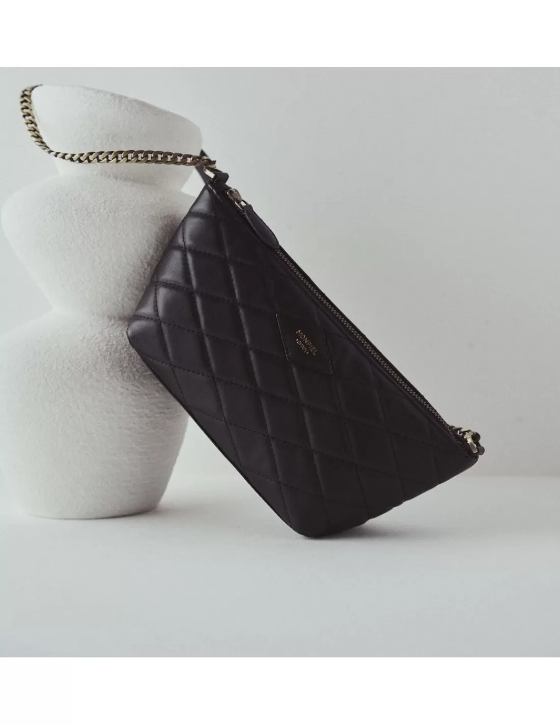 bolso_de_piel_mujer_pequeno_acolchado_new_york_9.webp Mujer MONPIEL Bolsos De Piel Pequeños | Bolsos Piel Mujer*Bolso de piel mujer pequeno Acolchado New York