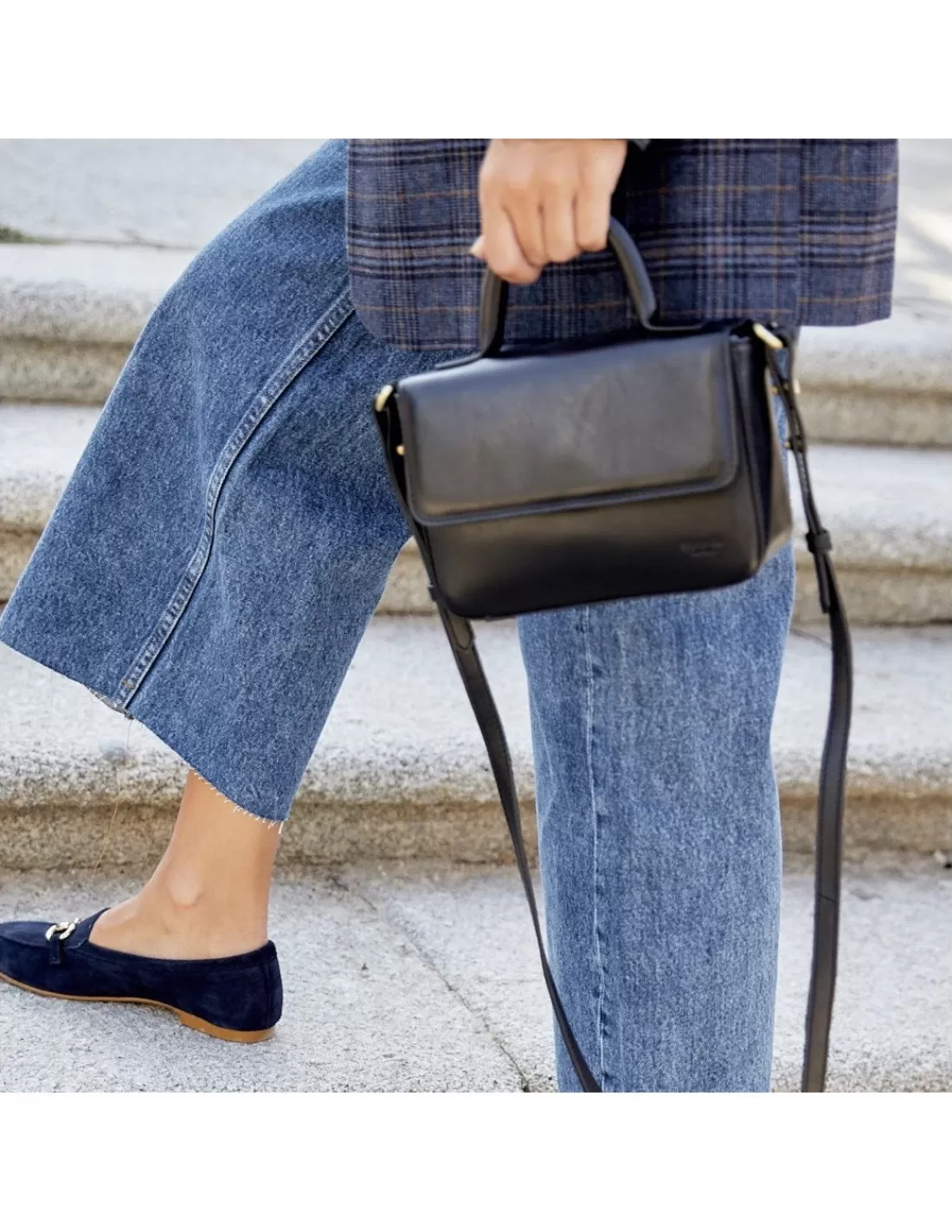 bolso_de_piel_pequeno_armado_2-3.webp Mujer MONPIEL Bolsos De Piel Pequeños | Bolsos Piel Mujer*Bolso de Piel Pequeno Armado