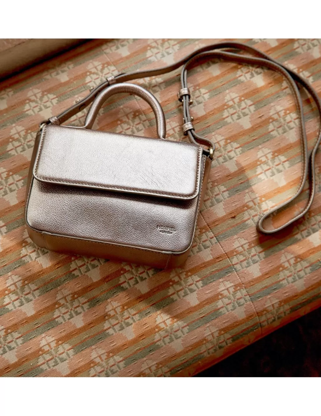 bolso_de_piel_pequeno_armado_2.webp Mujer MONPIEL Bolsos Piel Mujer | Bolsos De Piel Pequeños*Bolso de Piel Pequeno Armado