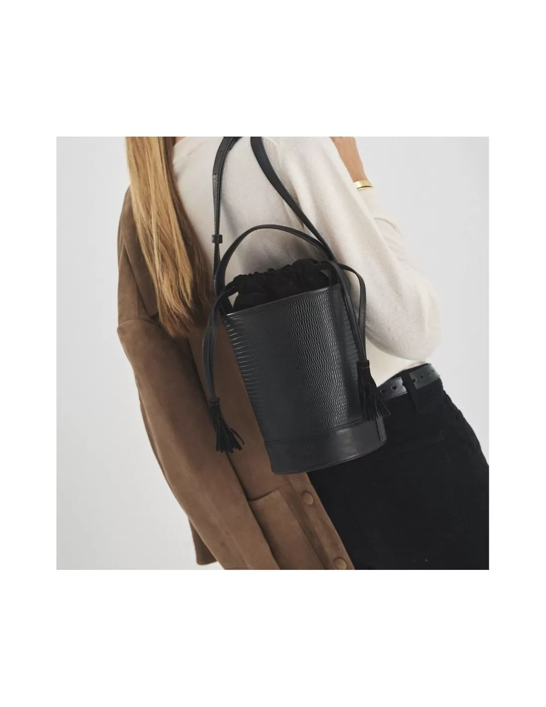 bolso_redondo_cubo_pequeno_4-1.webp Mujer MONPIEL Bolsos De Piel Pequeños | Bolsos Piel Mujer*Bolso Redondo Cubo Pequeno