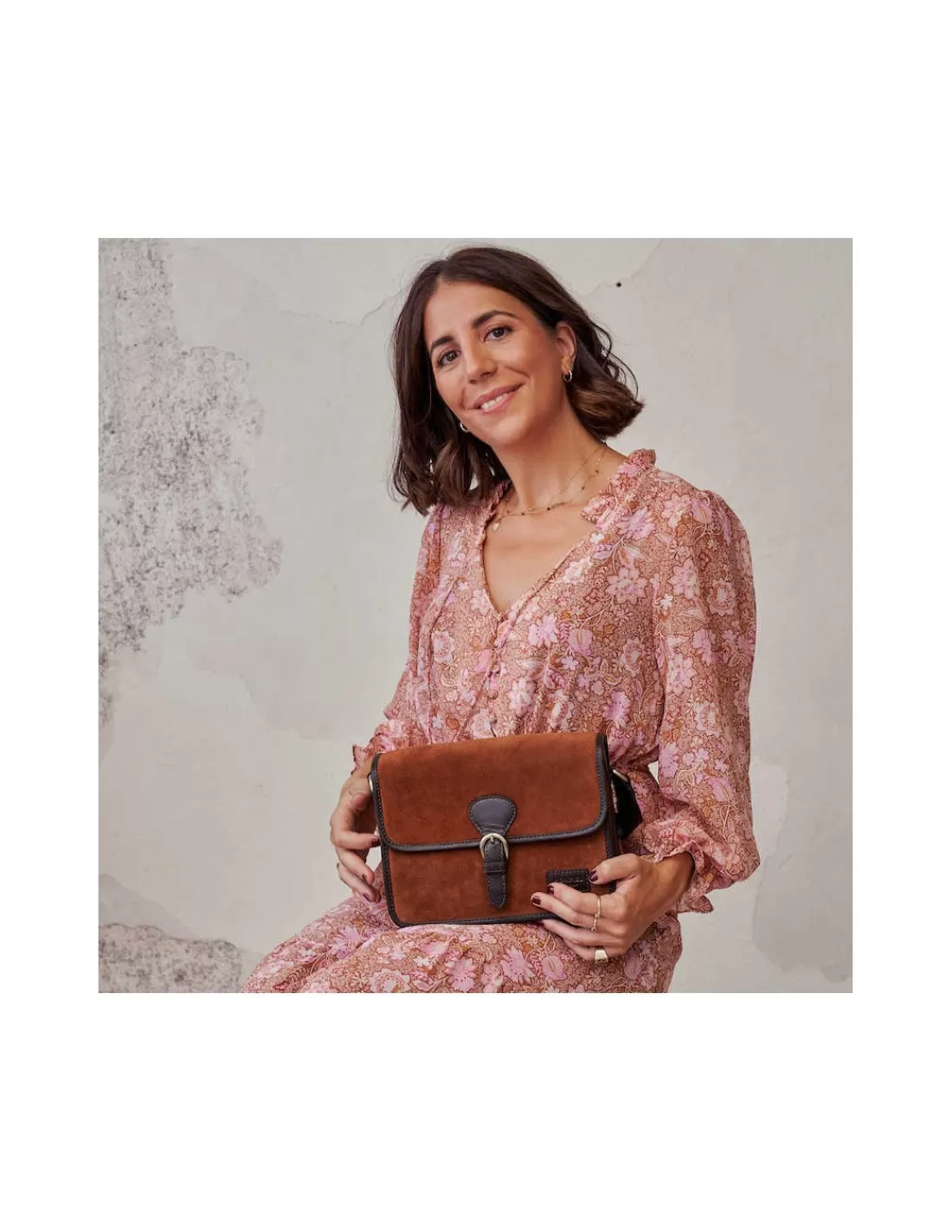 bolso_satchel_hebilla_3.webp Mujer MONPIEL Bolsos De Piel Medianos | Bolsos Piel Mujer*Bolso Satchel Hebilla