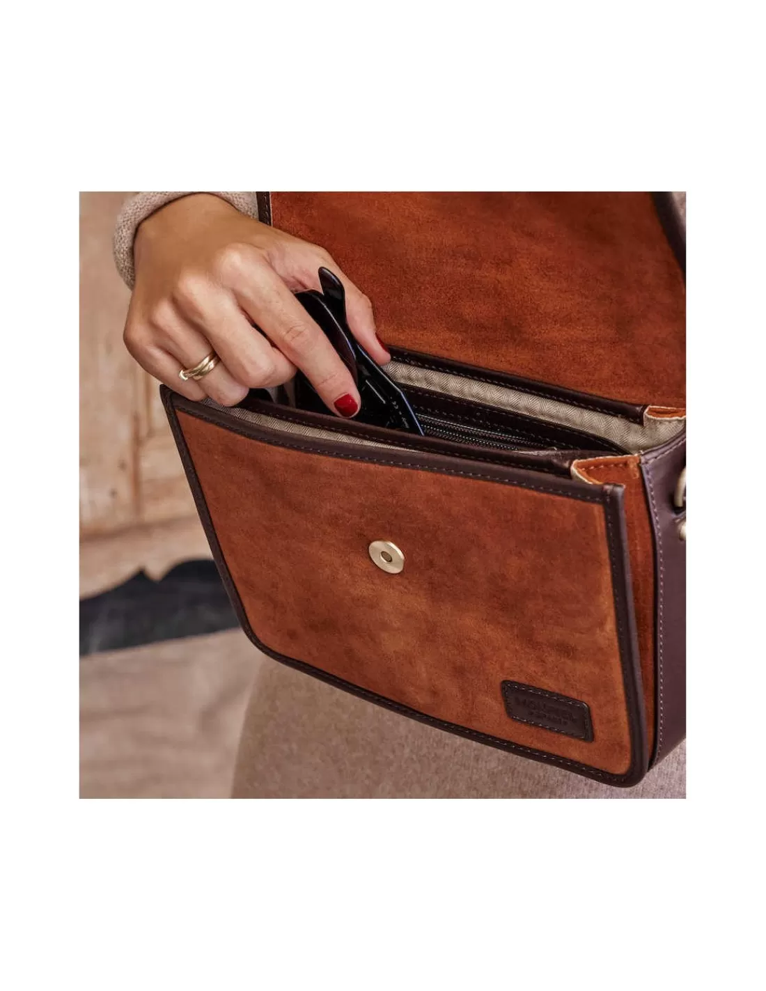 bolso_satchel_hebilla_5.webp Mujer MONPIEL Bolsos De Piel Medianos | Bolsos Piel Mujer*Bolso Satchel Hebilla