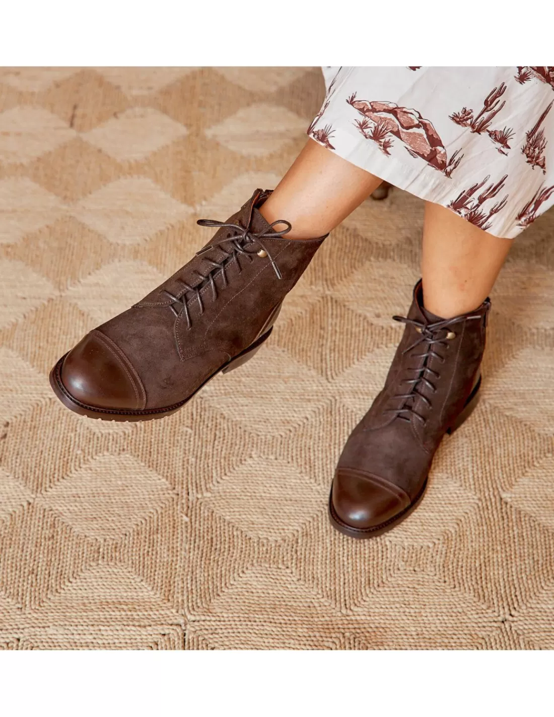 botin_mujer_con_cordones_satur_2-1.webp Mujer MONPIEL Outlet Mujer | Botines Piel Mujer*Botin Mujer con Cordones Satur