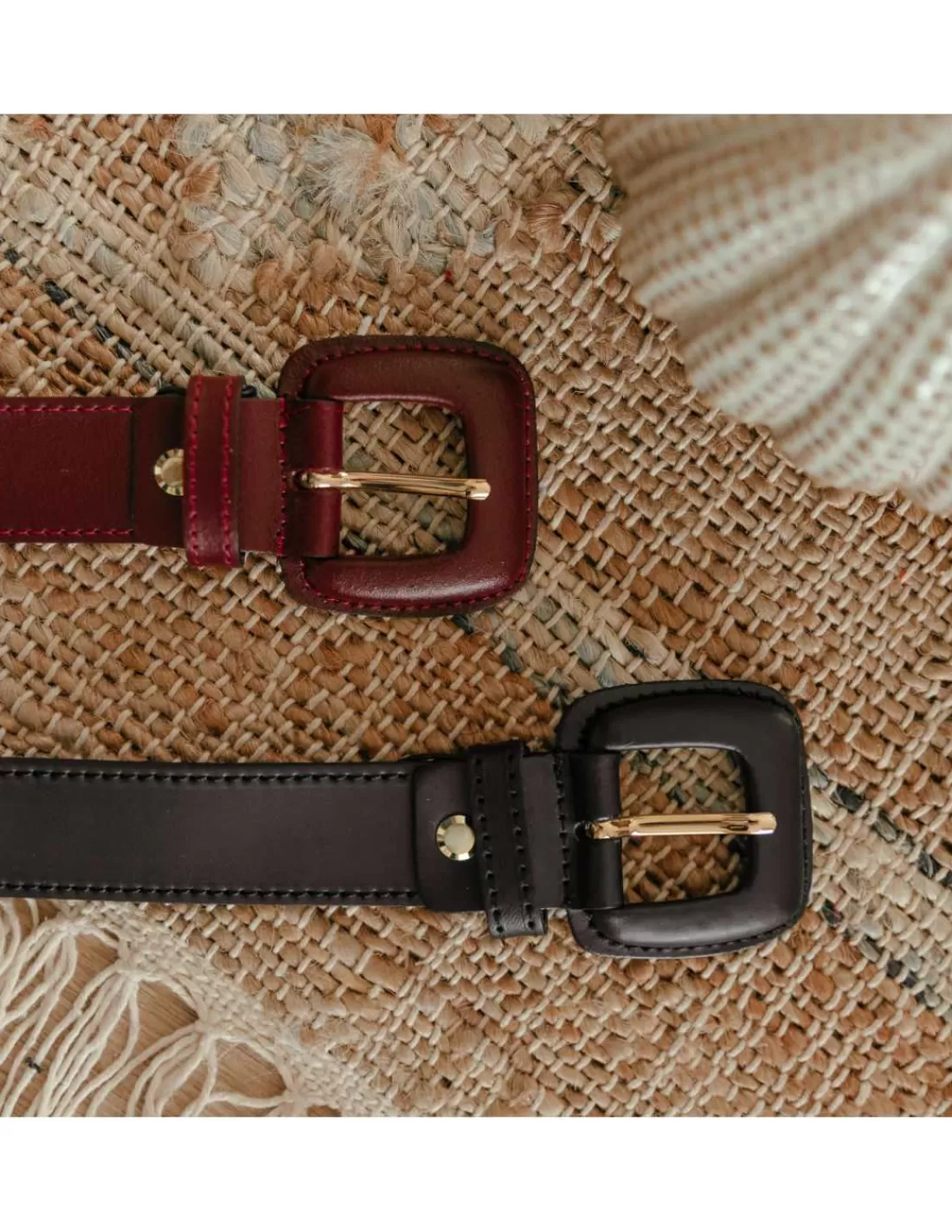 cinturon_de_cuero_mujer_hebilla_forrada_piel_2.webp Mujer MONPIEL Cinturones Piel Mujer*Cinturon de cuero Mujer Hebilla Forrada Piel