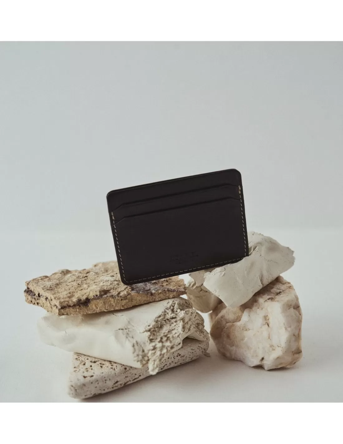 tarjetero_de_piel_mini_4-2.webp Hombre MONPIEL Tarjeteros Hombre Piel*Tarjetero de piel Mini